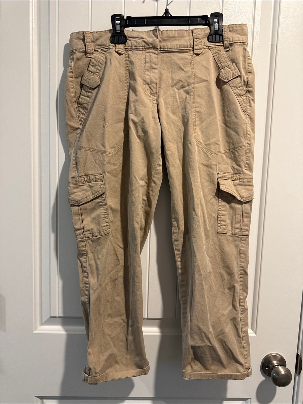 a.n.a Crop Pants in Beige